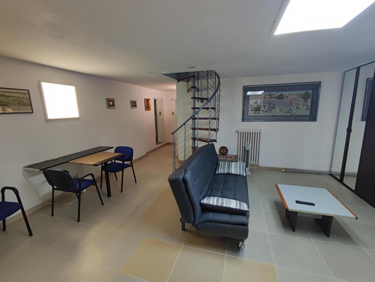 Central Private Flat By Old Town, Shops, Restaurants Bari Luaran gambar